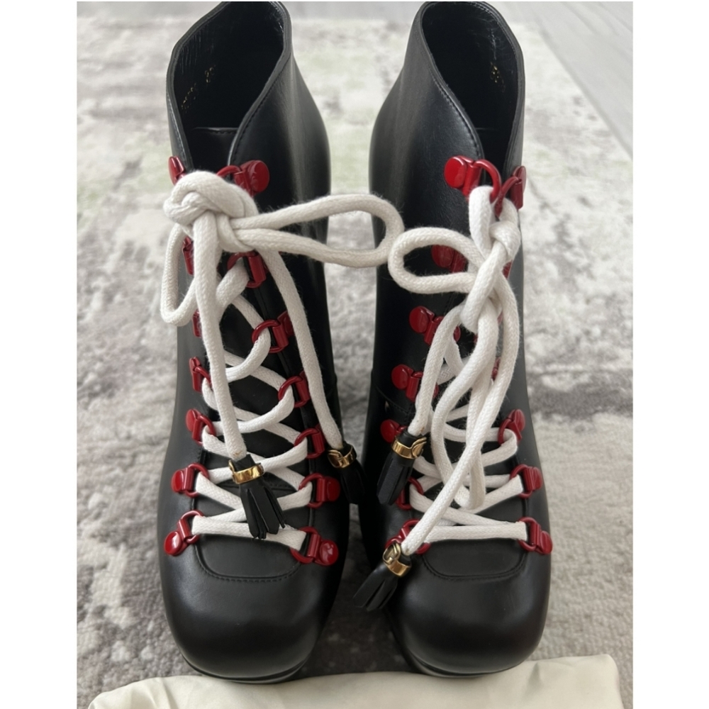 ON HOLD ๐ Gucci "Kayla" Calfskin Lifford Lace Up Boots - Picture 16 of 16